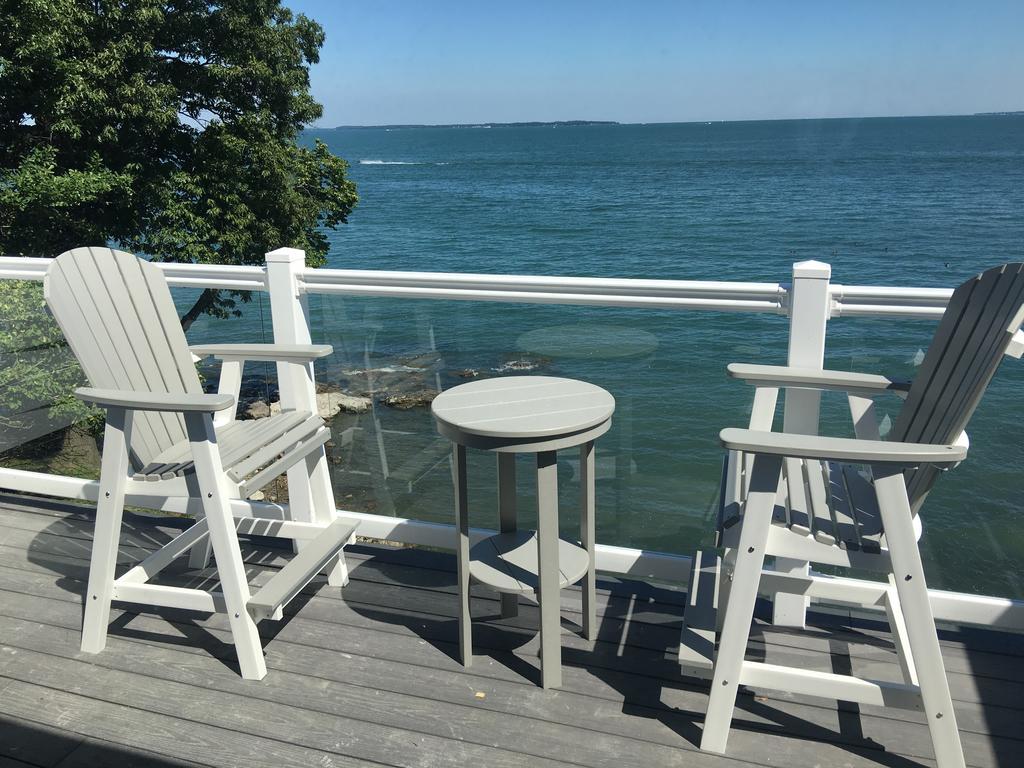 12-Person Waterfront Condo
